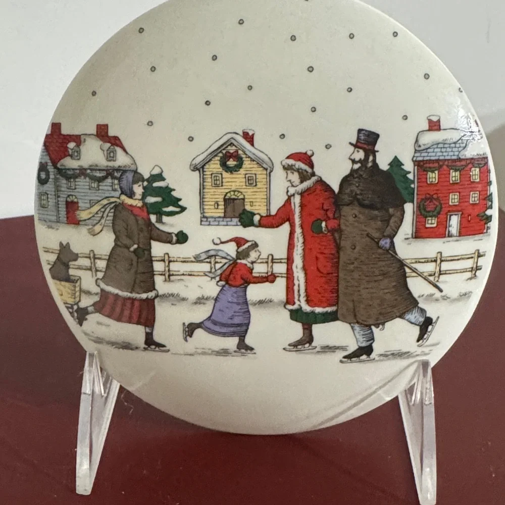 Studio round ceramic